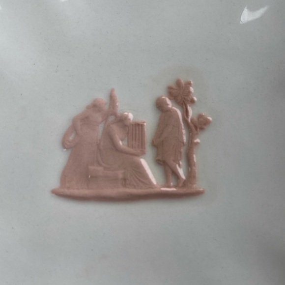 Wedgwood Pink on Cream Queensware Square Dish - Picture 4 of 8